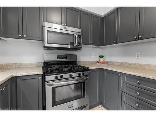 605 Baldwin Crescent, Woodstock, ON - Indoor Photo Showing Kitchen