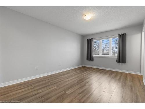 605 Baldwin Crescent, Woodstock, ON - Indoor Photo Showing Other Room