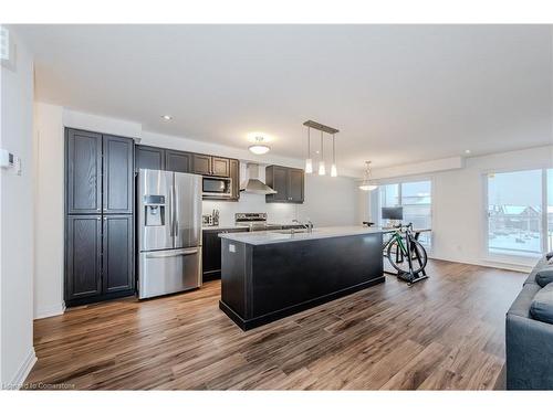 27 Valencia Avenue, Kitchener, ON - Indoor Photo Showing Kitchen