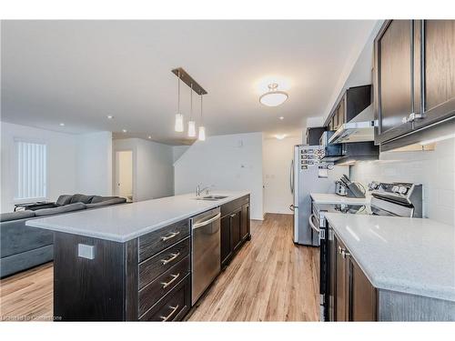 27 Valencia Avenue, Kitchener, ON - Indoor Photo Showing Kitchen With Upgraded Kitchen