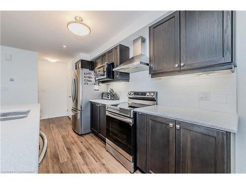 27 Valencia Avenue, Kitchener, ON - Indoor Photo Showing Kitchen