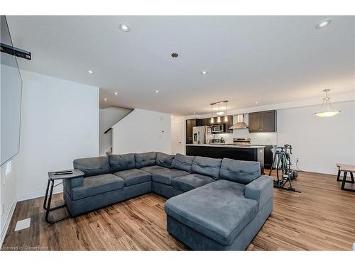 27 Valencia Avenue, Kitchener, ON - Indoor Photo Showing Living Room