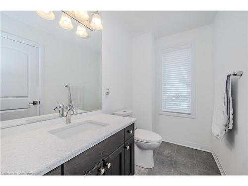 27 Valencia Avenue, Kitchener, ON - Indoor Photo Showing Bathroom