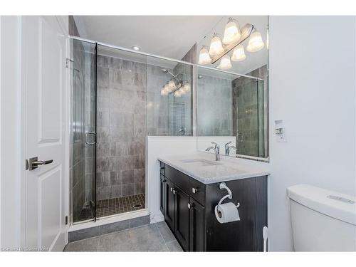 27 Valencia Avenue, Kitchener, ON - Indoor Photo Showing Bathroom