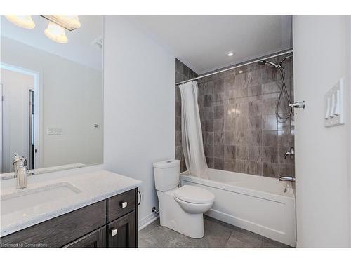 27 Valencia Avenue, Kitchener, ON - Indoor Photo Showing Bathroom