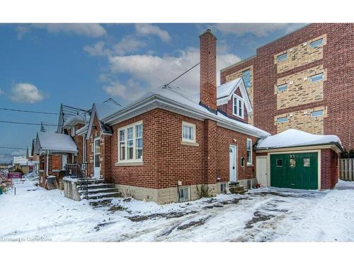 21 Bridgeport Road E, Waterloo, ON - Outdoor