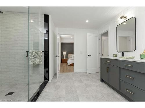 14 St Georges Court, Huntsville, ON - Indoor Photo Showing Bathroom