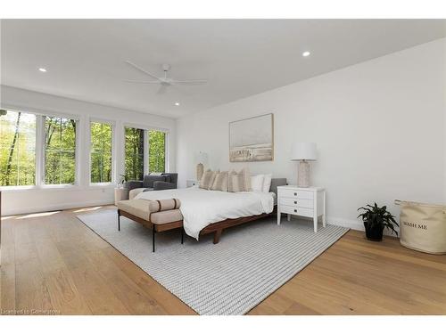 14 St Georges Court, Huntsville, ON - Indoor Photo Showing Bedroom