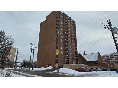 703-64 Benton Street, Kitchener, ON - Outdoor