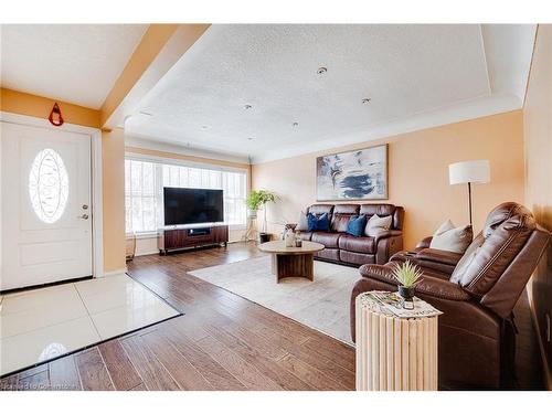 392 Fischer Hallman Road, Kitchener, ON - Indoor Photo Showing Living Room