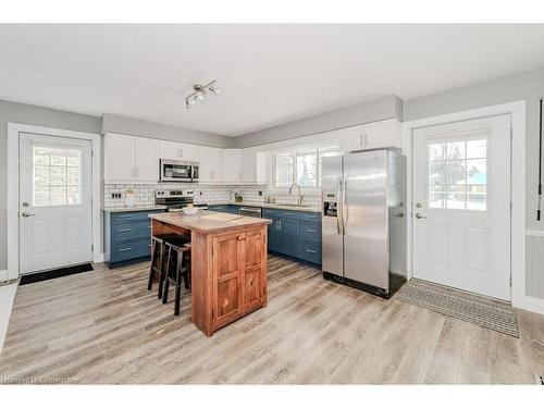 77 Hillview Drive, Baden, ON - Indoor Photo Showing Kitchen