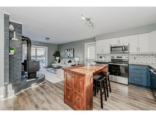 77 Hillview Drive, Baden, ON - Indoor Photo Showing Kitchen