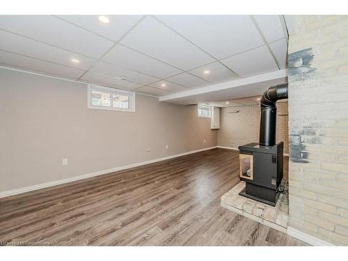 77 Hillview Drive, Baden, ON - Indoor Photo Showing Other Room