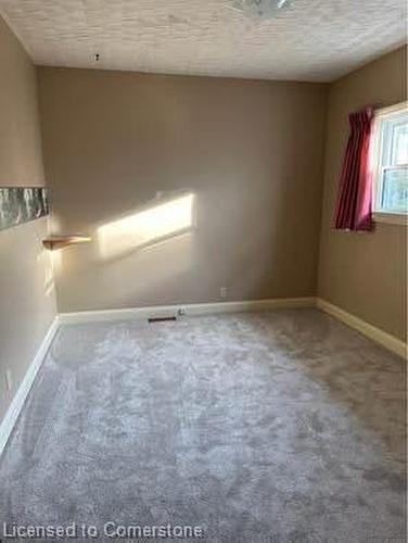 171 Sixth Avenue, Kitchener, ON - Indoor Photo Showing Other Room