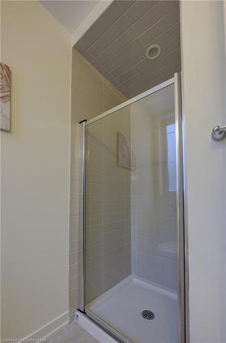 240 Wheat Boom Drive, Oakville, ON - Indoor Photo Showing Bathroom