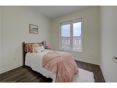 240 Wheat Boom Drive, Oakville, ON - Indoor Photo Showing Bedroom