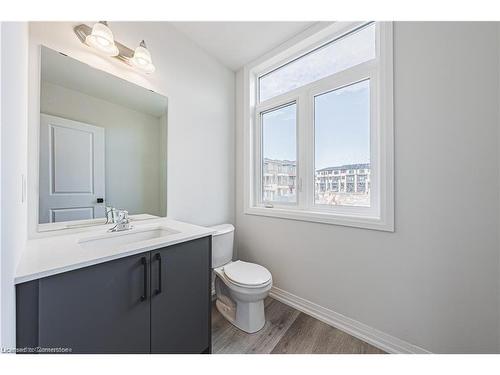 98-155 Equestrian Way, Cambridge, ON - Indoor Photo Showing Bathroom