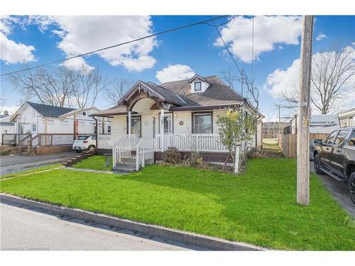 858 Wright Street, Welland, ON - Outdoor With Facade