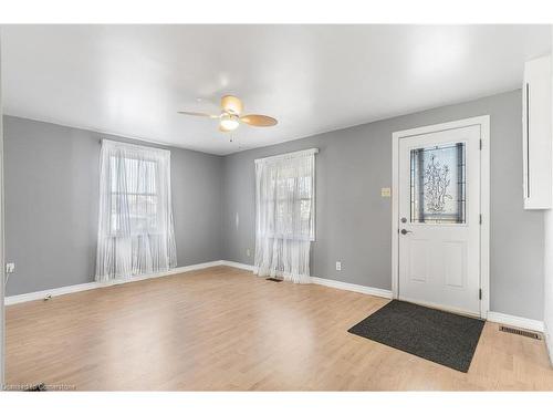 858 Wright Street, Welland, ON - Indoor Photo Showing Other Room