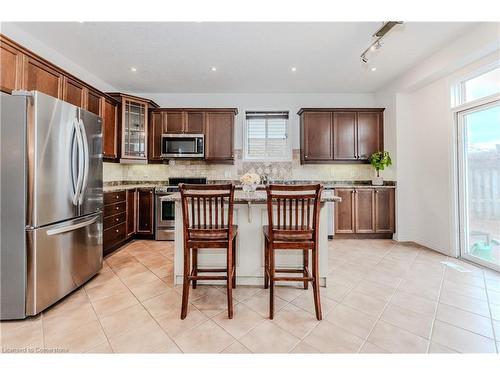 28 Isabella Street, Kitchener, ON - Indoor Photo Showing Kitchen