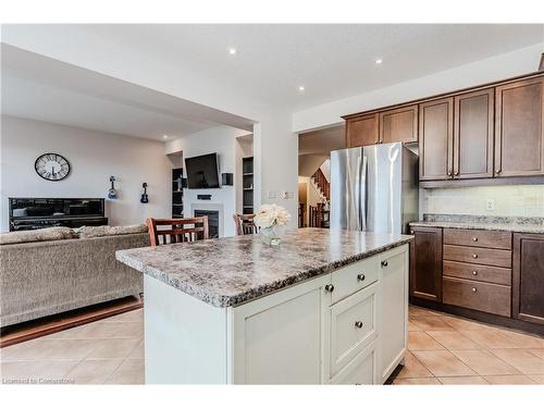 28 Isabella Street, Kitchener, ON - Indoor Photo Showing Kitchen