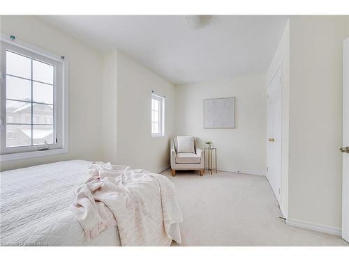 24B-931 Glasgow Street, Kitchener, ON - Indoor Photo Showing Bedroom