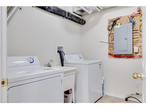 24B-931 Glasgow Street, Kitchener, ON - Indoor Photo Showing Laundry Room