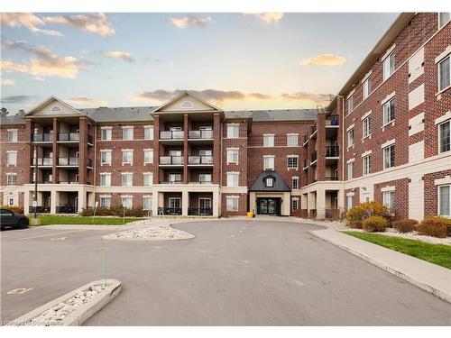 407-308 Watson Parkway N, Guelph, ON - Outdoor With Balcony With Facade