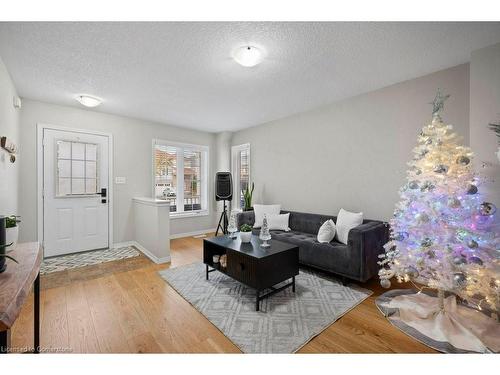 103 Norwich Road, Breslau, ON - Indoor Photo Showing Living Room