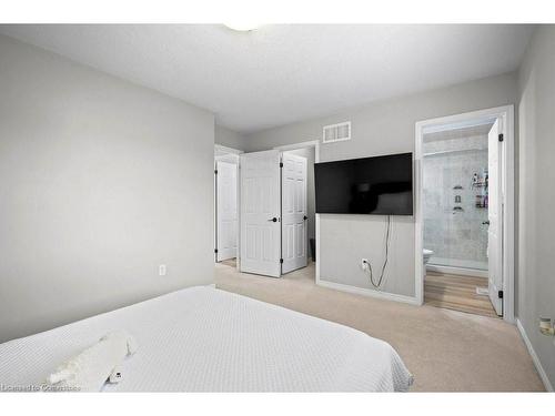 103 Norwich Road, Breslau, ON - Indoor Photo Showing Bedroom