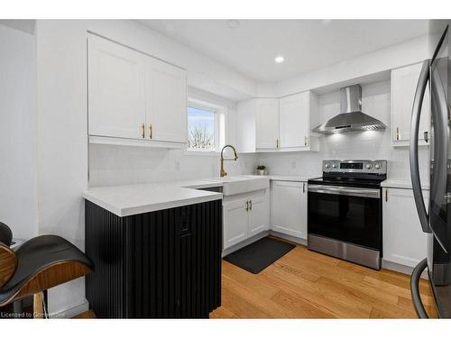 103 Norwich Road, Breslau, ON - Indoor Photo Showing Kitchen