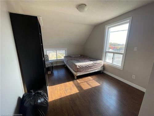 767 Garden Street, Cambridge, ON - Indoor Photo Showing Bedroom