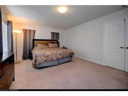 525 Linden Drive, Cambridge, ON - Indoor Photo Showing Bedroom