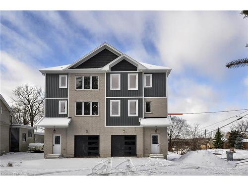 38 Albert Street, Cambridge, ON - Outdoor With Facade