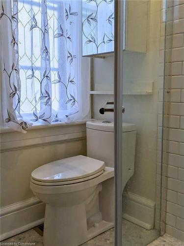 42A-40-42 Blenheim Road, Cambridge, ON - Indoor Photo Showing Bathroom