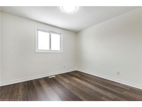 8 Tamvale Crescent, Kitchener, ON - Indoor Photo Showing Other Room