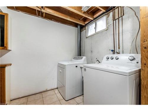 8 Tamvale Crescent, Kitchener, ON - Indoor Photo Showing Laundry Room