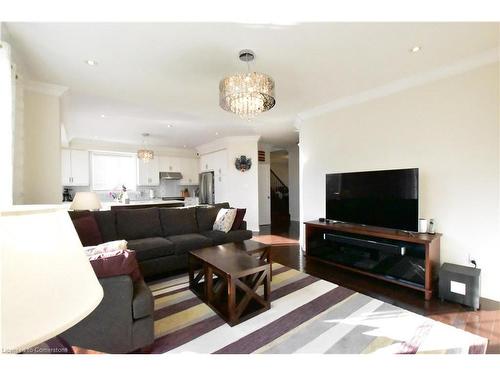 538 Terrington Crescent, Kitchener, ON - Indoor Photo Showing Living Room