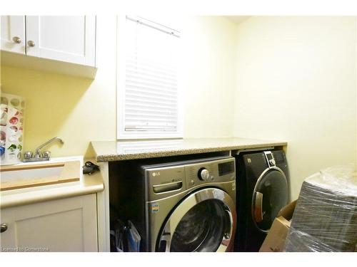 538 Terrington Crescent, Kitchener, ON - Indoor Photo Showing Laundry Room