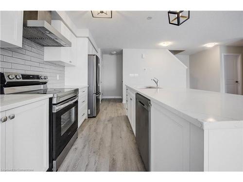 25 Valencia Avenue, Kitchener, ON - Indoor Photo Showing Kitchen With Stainless Steel Kitchen With Upgraded Kitchen