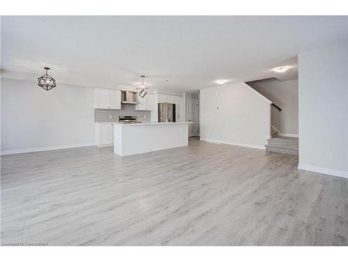 25 Valencia Avenue, Kitchener, ON - Indoor Photo Showing Kitchen