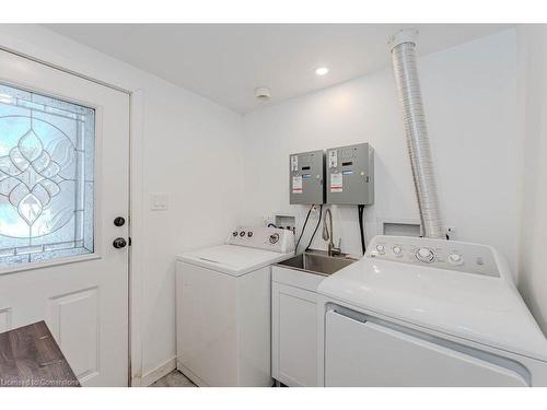 48 Alma Street S, Guelph, ON - Indoor Photo Showing Laundry Room