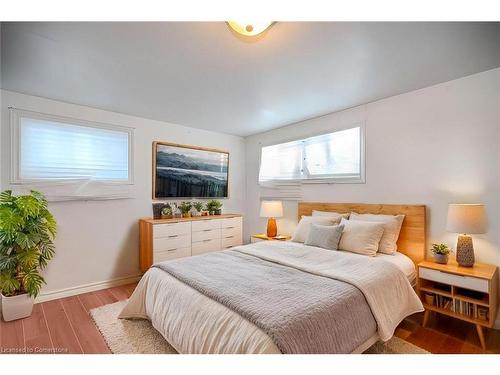 113 Elizabeth Street, Guelph, ON - Indoor Photo Showing Bedroom