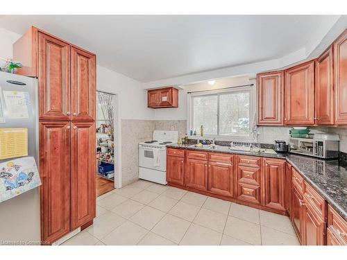 295 Edinburgh Road S, Guelph, ON - Indoor Photo Showing Kitchen