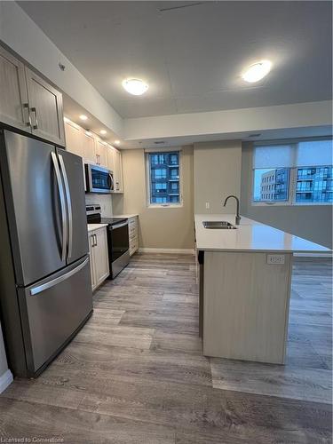 1802-108 Garment Street, Kitchener, ON - Indoor Photo Showing Kitchen