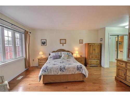 13-85 Beasley Crescent, Cambridge, ON - Indoor Photo Showing Bedroom