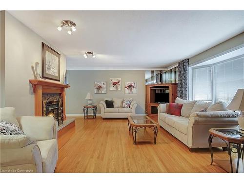 715362 Oxford Rd 4, Woodstock, ON - Indoor Photo Showing Living Room With Fireplace