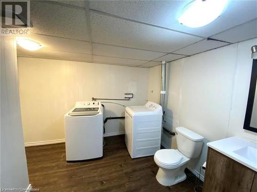 195 Carter Avenue, Waterloo, ON - Indoor Photo Showing Laundry Room