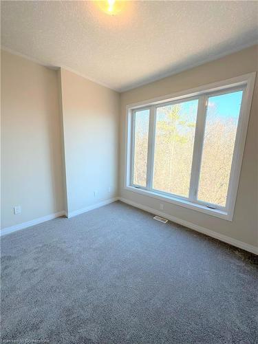 12-25 Isherwood Avenue, Cambridge, ON - Indoor Photo Showing Other Room