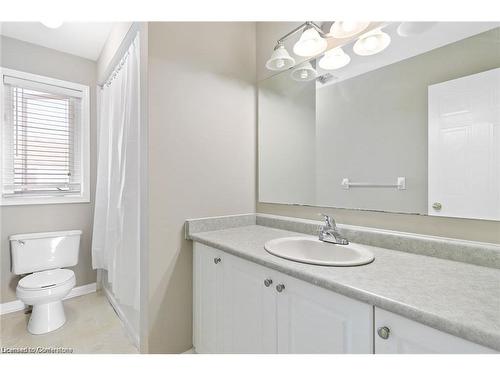 35 Nancroft Crescent, Cambridge, ON - Indoor Photo Showing Bathroom